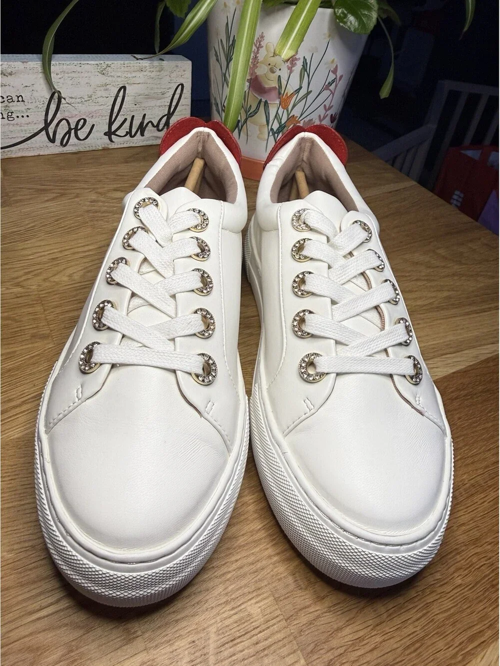 White/Red Solid Low Top Lace-Up Cushioned Comfort Athletic Sneaker Heart
